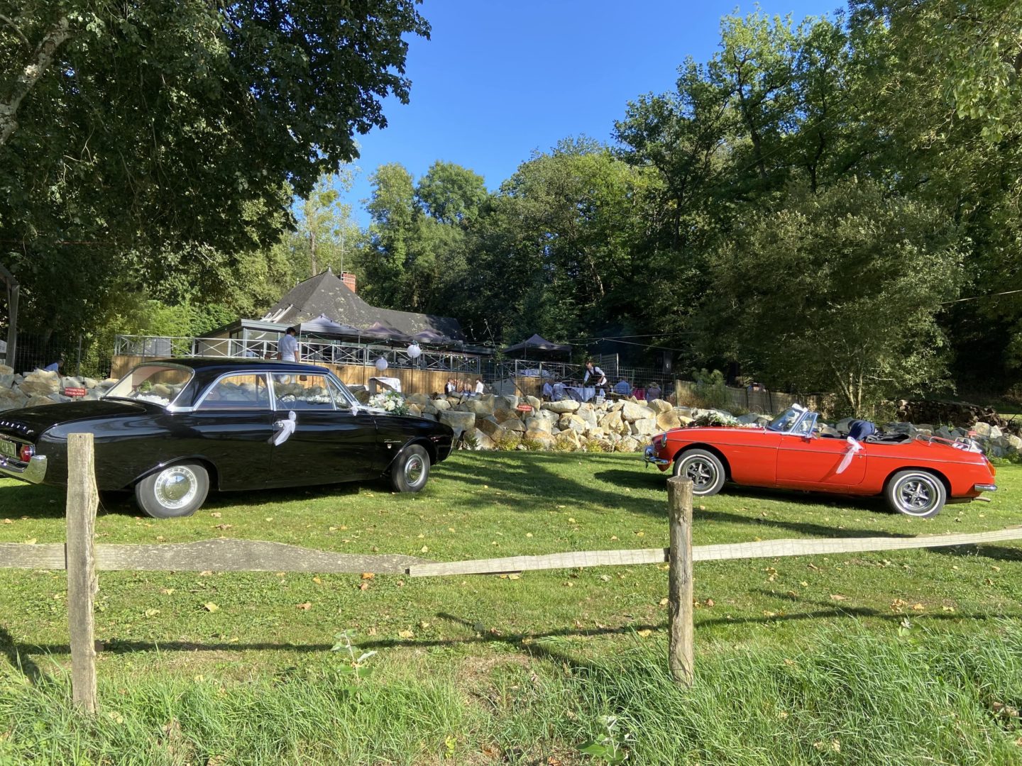 Vieille voiture mariage